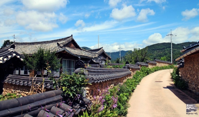 Gyeongbuk Yecheon & Samgang Jumak, Geumdangsil Village 1 Day Tour from Busan