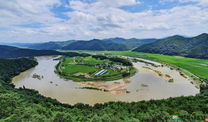 Gyeongbuk Yecheon & Samgang Jumak, Geumdangsil Village 1 Day Tour from Busan