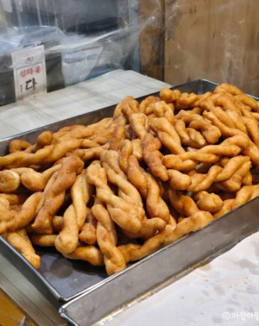Korean donuts in Yeongcheon Market