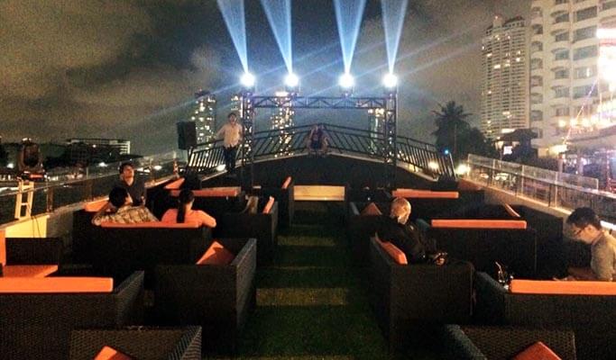 Yodsiam Boat: Light Snacks & Drinks on the Chao Phraya River (+Private Transfer option)