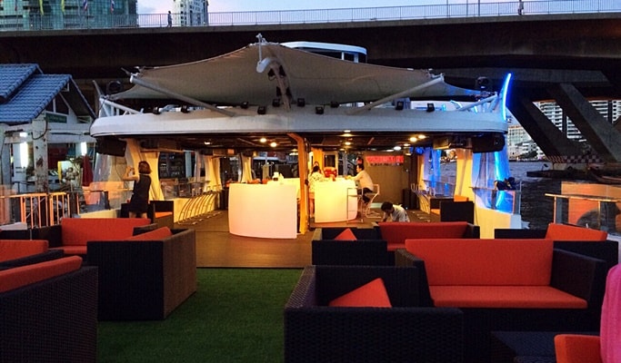 Yodsiam Boat: Light Snacks & Drinks on the Chao Phraya River (+Private Transfer option)