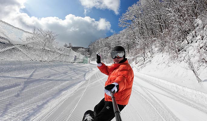 龍平滑雪度假村：兩天一夜雙板/單板滑雪之旅