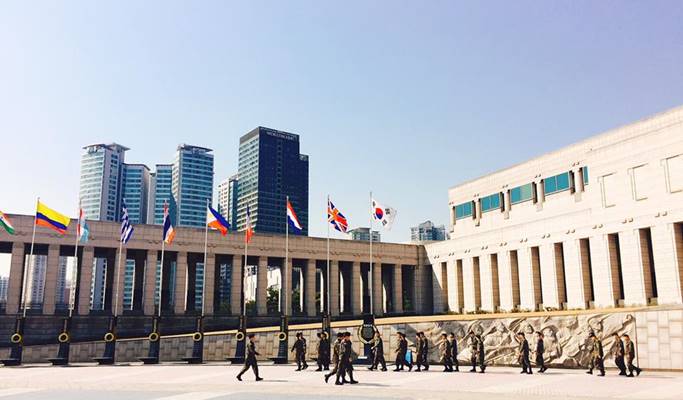 DMZ + The War Memorial of Korea 1 Day Tour from Incheon Cruise Port