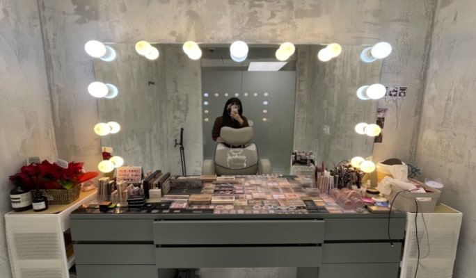 K-pop Hair & Makeup at Yoning Beauty Salon Seoul - Trazy