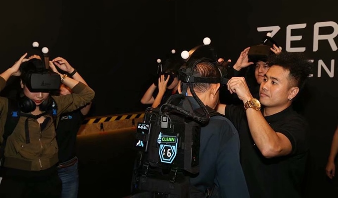 Free-roam Multiplayer VR Game Experience in Bangkok Discount Ticket